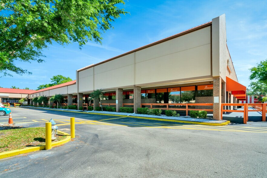 6801-6925 W Colonial Dr, Orlando, FL à louer - Photo de l’immeuble – Image 1 sur 30