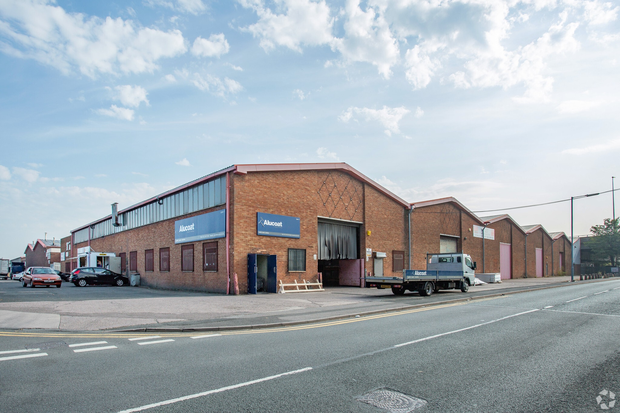 Park Ln, Oldbury à louer Photo principale– Image 1 sur 5