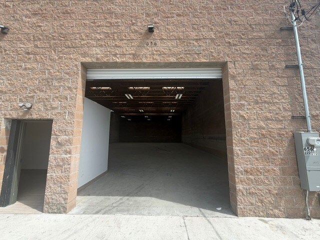656 Arroyo St, San Fernando, CA à louer - Photo de l’immeuble – Image 2 sur 7