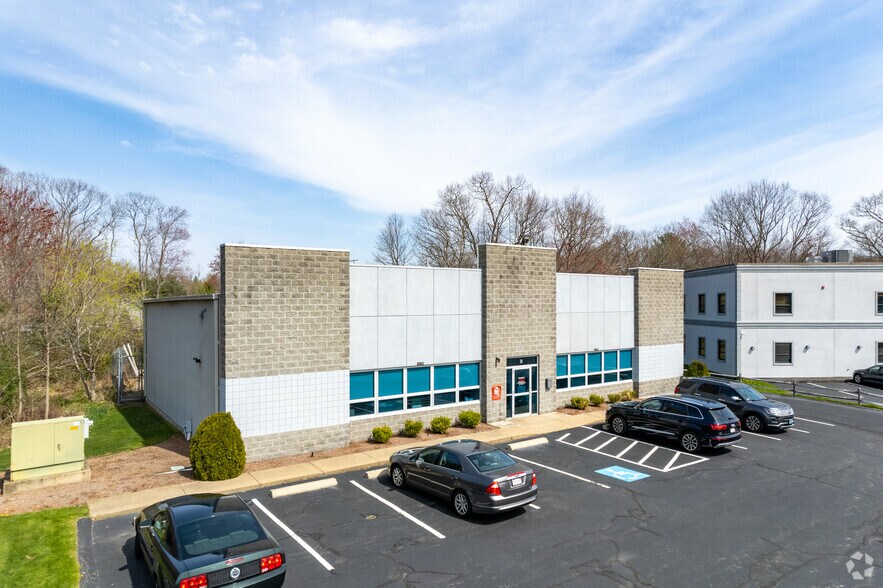 34 Bellows Rd, Raynham, MA à louer - Photo de l’immeuble – Image 3 sur 6