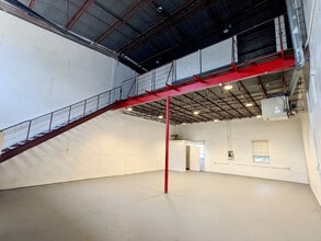 104-142 S Collins St, Arlington, TX à louer Photo intérieure– Image 1 sur 5