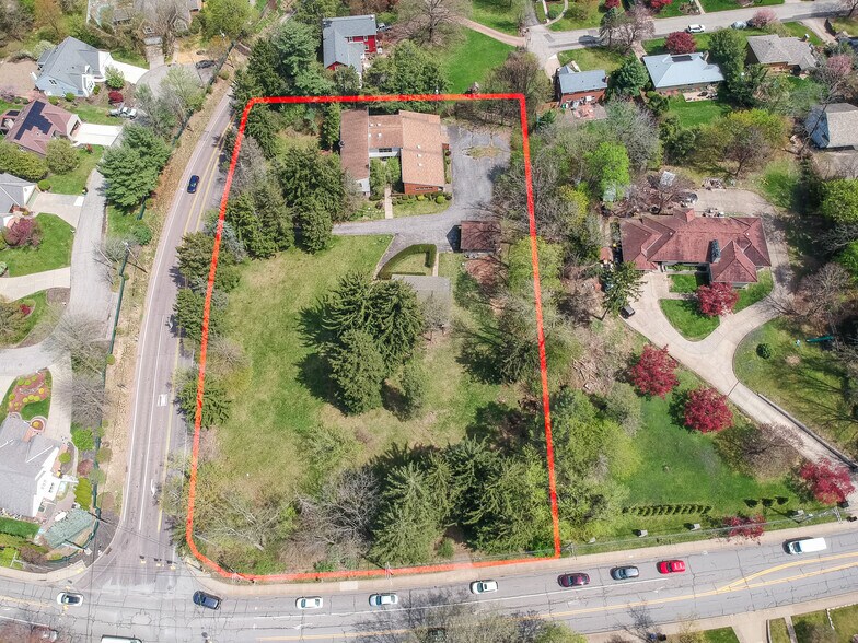 628 Perry Hwy, Pittsburgh, PA à vendre - Aérien – Image 2 sur 13