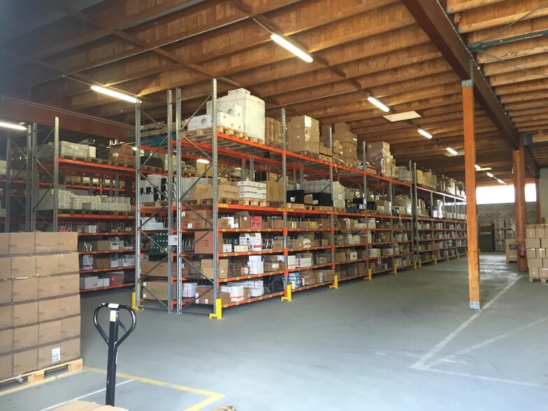 Local commercial dans La Teste-de-Buch à vendre - Photo de l’immeuble – Image 3 sur 3