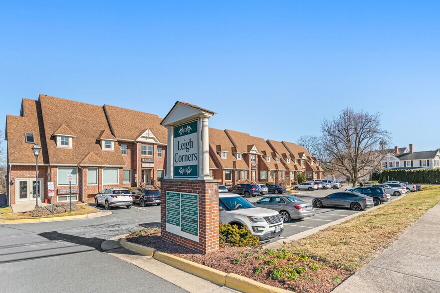 10130-10134 Colvin Run Rd, Great Falls, VA à vendre - Photo de l’immeuble – Image 2 sur 5