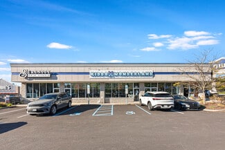 Plus de détails pour 639 Veterans Rd W, Staten Island, NY - Local commercial à vendre