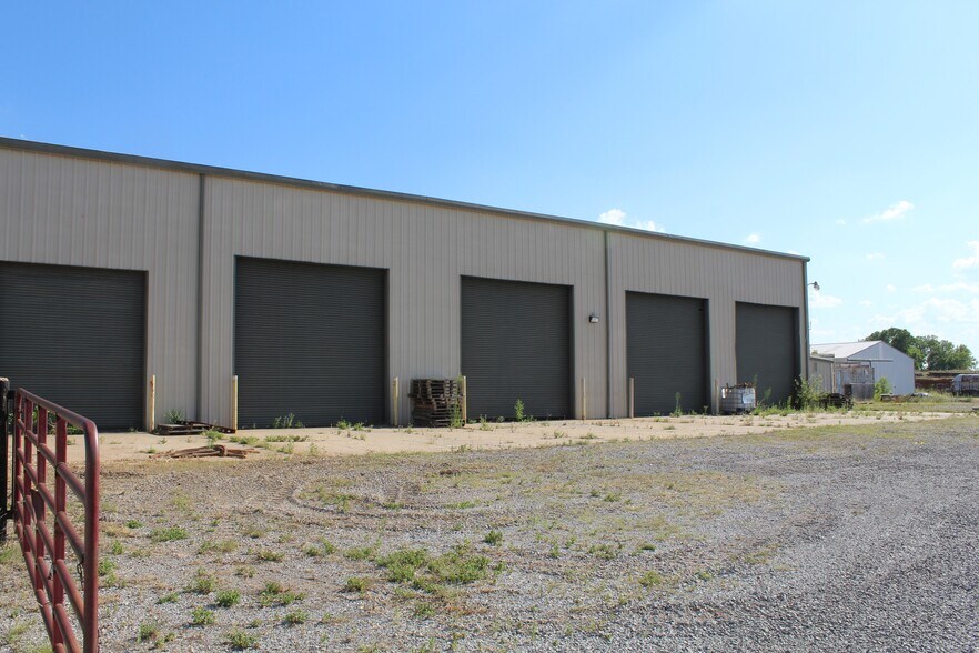 507 48th St, Woodward, OK à vendre - Photo de l’immeuble – Image 3 sur 33