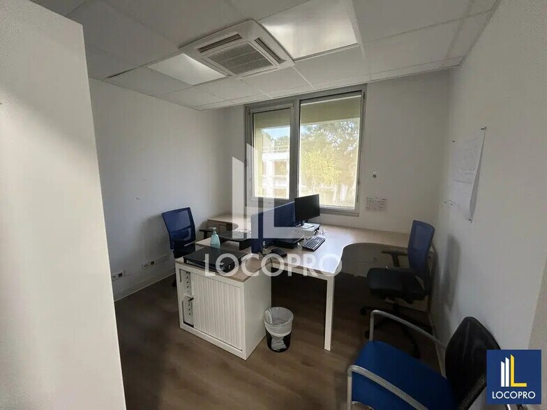 Local d’activités dans SOPHIA ANTIPOLIS à louer - Photo de l’immeuble – Image 3 sur 5