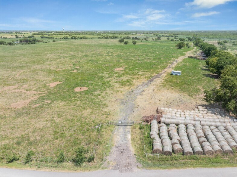 5030 N FM 148, Crandall, TX à vendre - Photo de l’immeuble – Image 3 sur 44