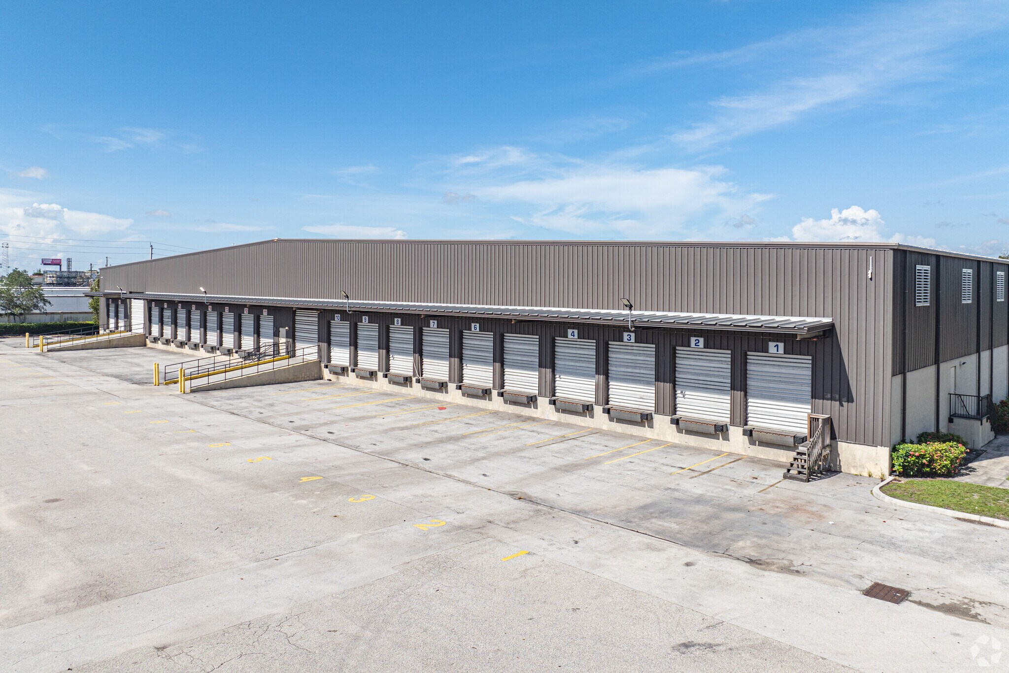 1900 NW 21st Ave, Fort Lauderdale, FL à louer Photo principale– Image 1 sur 12