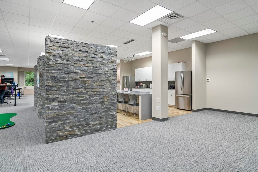 4101 Interwood North Pky, Houston, TX à louer - Photo intérieure – Image 3 sur 43