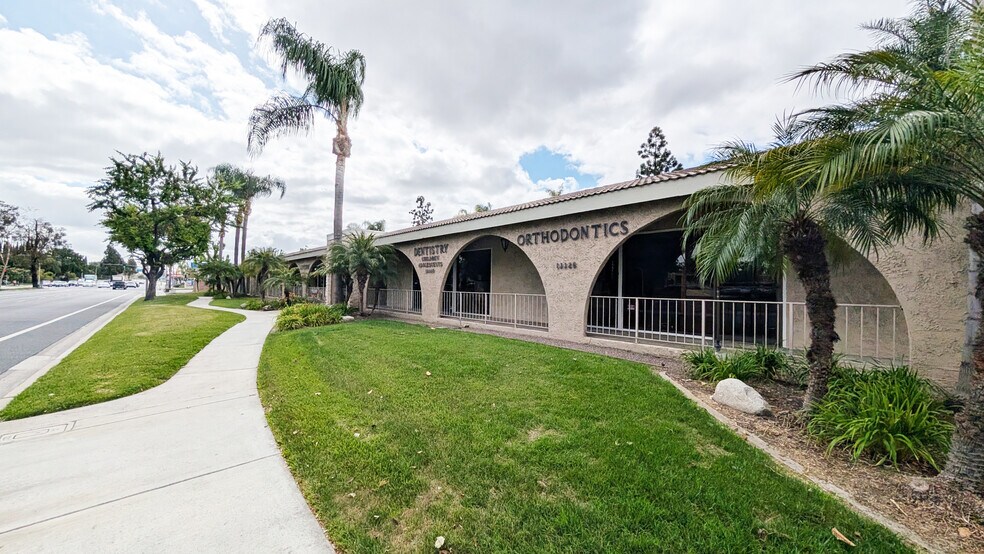 13326 South St, Cerritos, CA à louer - Photo de l’immeuble – Image 2 sur 8