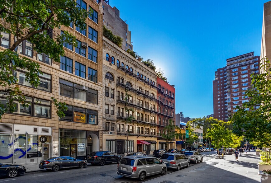 244-252 W 27th St, New York, NY à louer - Photo de l’immeuble – Image 3 sur 4
