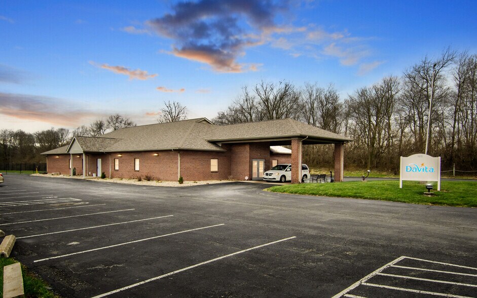1675 Alex Dr, Wilmington, OH à vendre - Photo principale – Image 1 sur 5