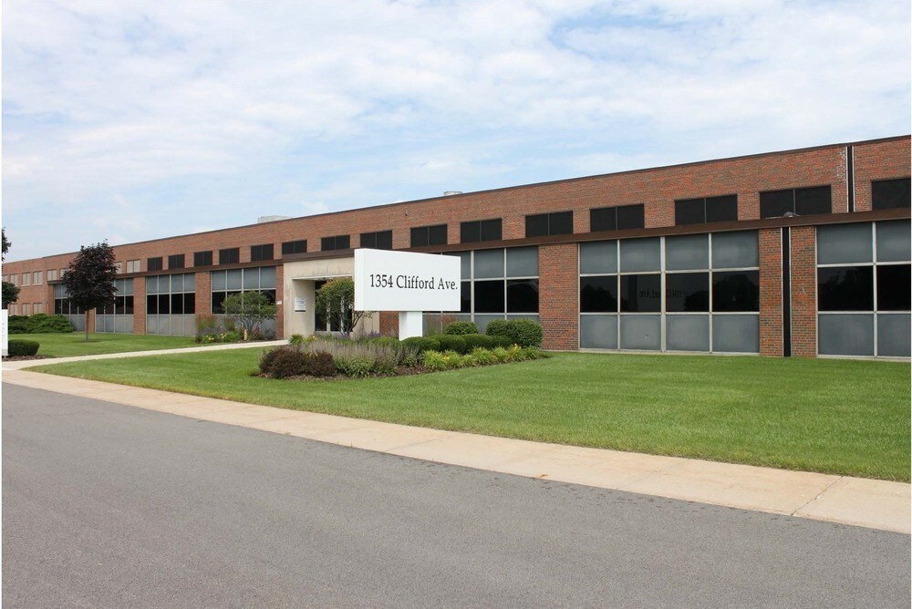 1354 Clifford Ave, Loves Park, IL à louer Photo principale– Image 1 sur 4