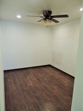 14819 N Cave Creek Rd, Phoenix, AZ à louer Photo intérieure– Image 1 sur 4