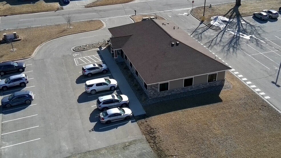 307 N Mantorville Ave, Kasson, MN à louer - Vidéo sur l’annonce professionnelle – Image 3 sur 8