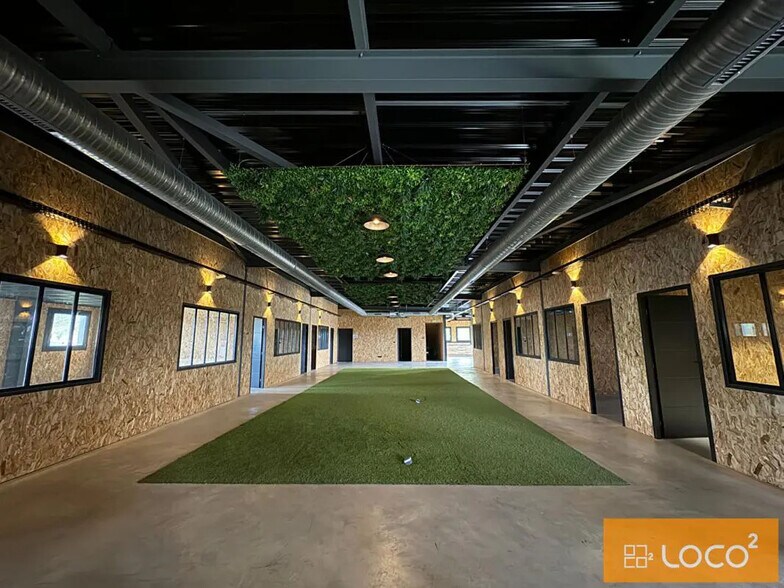 296 Rue Pythagore, Bouloc à vendre - Photo de l’immeuble – Image 3 sur 3