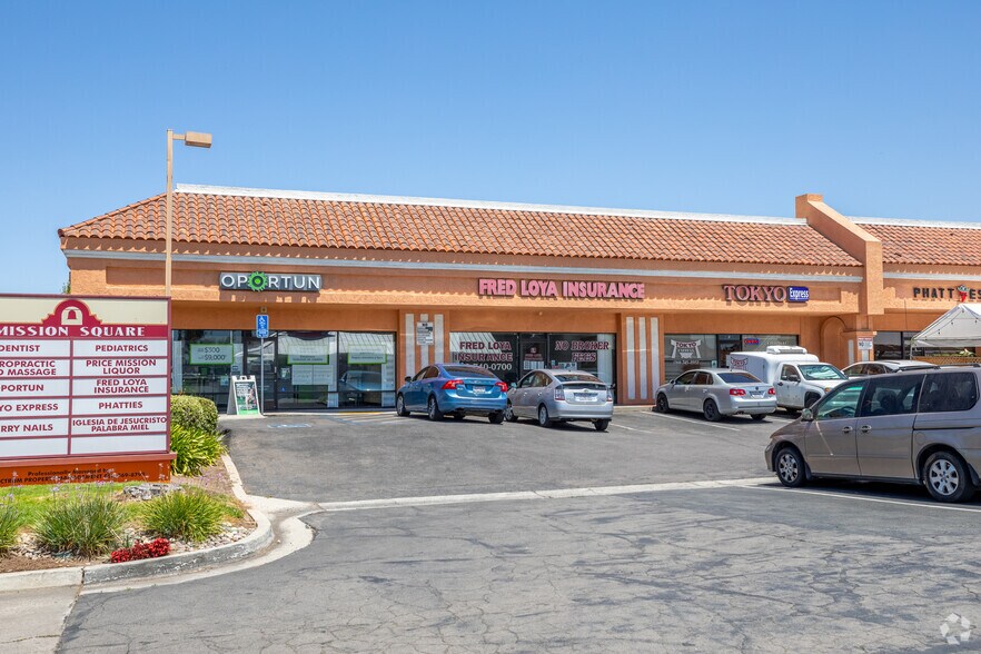 242 W Mission Ave, Escondido, CA à vendre - Photo de l’immeuble – Image 2 sur 8