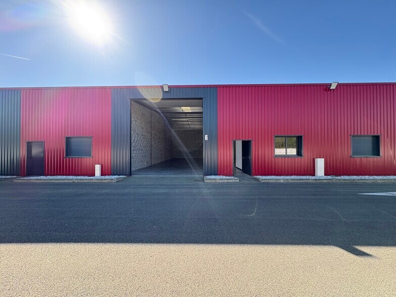503 Rue André Marie Ampère, Saint-Jean-d'Illac à louer - Photo principale – Image 1 sur 6