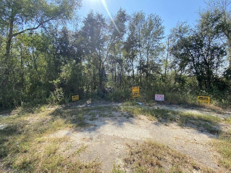 0 Chemical Rd, Beaumont, TX à vendre - Photo de l’immeuble – Image 3 sur 3