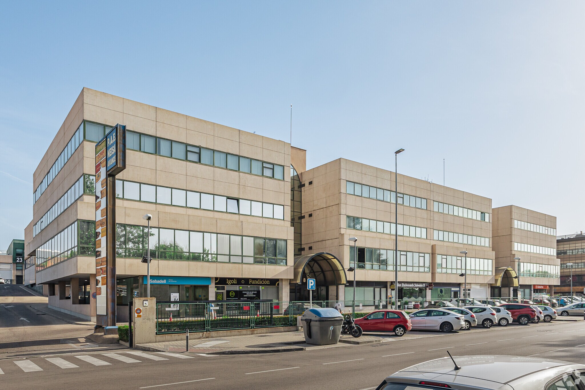 Avenida de la Industria, 6-8, Alcobendas, Madrid à louer Photo de l’immeuble– Image 1 sur 4