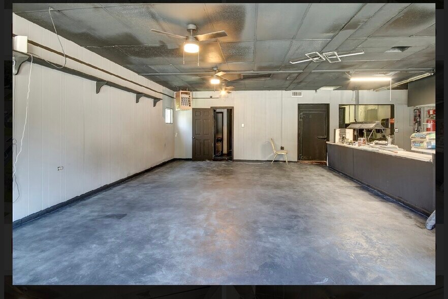 1916 Cedar Dr, La Marque, TX à vendre - Photo intérieure – Image 2 sur 8