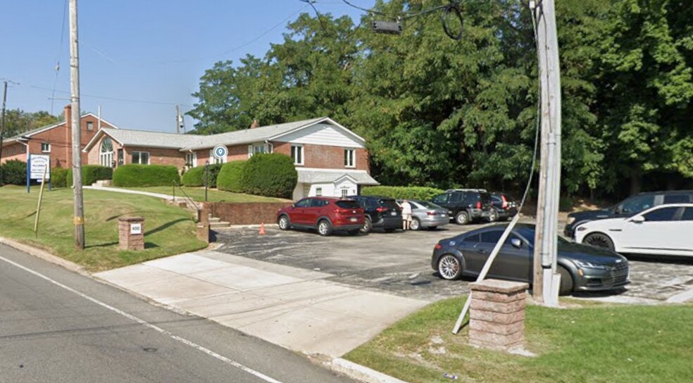 400 Township Line Rd, Havertown, PA à vendre - Photo de l’immeuble – Image 2 sur 3