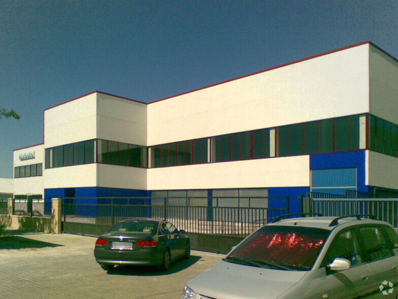 Avenida Recomba, 5, Leganés, Madrid à louer - Photo de l’immeuble – Image 2 sur 8