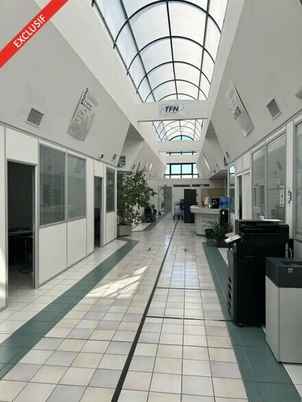 Bureau dans Marly à vendre - Photo de l’immeuble – Image 1 sur 11