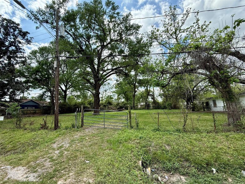 9309 Grady St, Houston, TX à vendre - Photo de l’immeuble – Image 2 sur 4