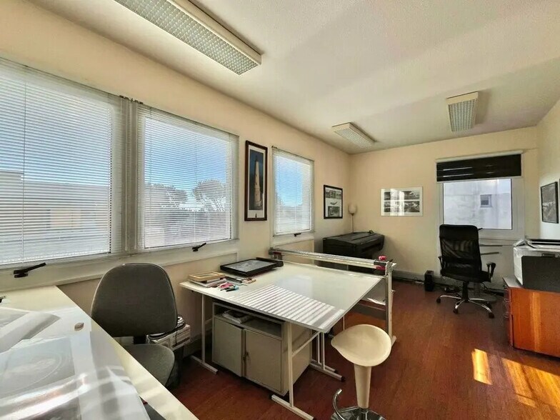 Bureau dans Le Cannet à louer - Photo intérieure – Image 2 sur 6