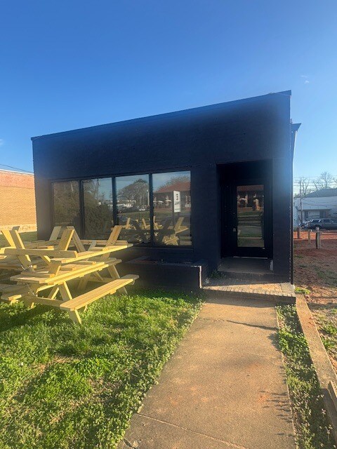 6 Airline St, Belmont, NC à louer Photo principale– Image 1 sur 13