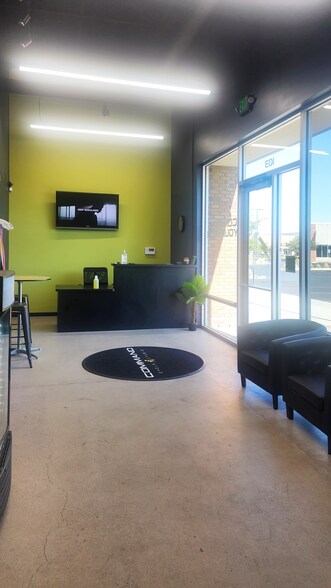 2490 S Recker Rd, Gilbert, AZ à louer - Photo de l’immeuble – Image 2 sur 6