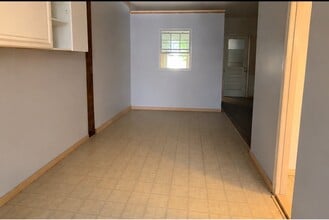 18202-18214 Union Tpke, Fresh Mdws, Fresh Meadows, NY à louer Photo de l’immeuble– Image 1 sur 5