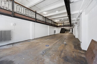 220 E 23rd St, New York, NY à louer Photo intérieure– Image 2 sur 5