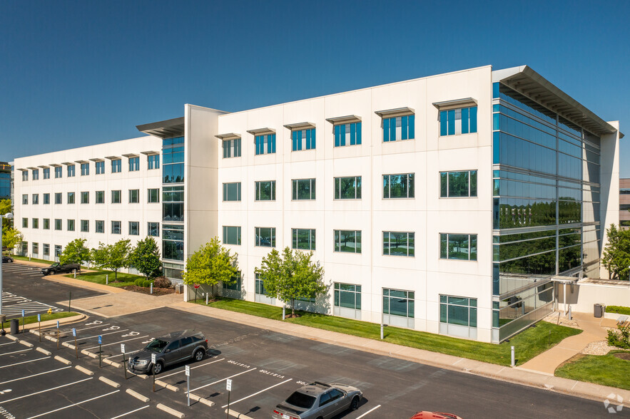125 Corporate Office Dr, Earth City, MO à vendre - Photo principale – Image 1 sur 3