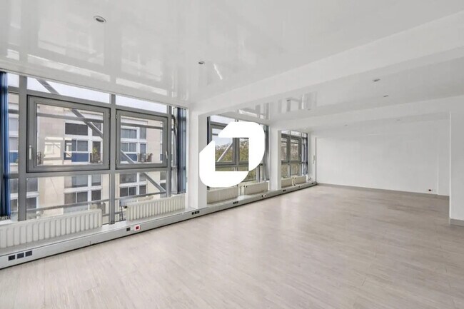 Plus de détails pour Bureau à vendre