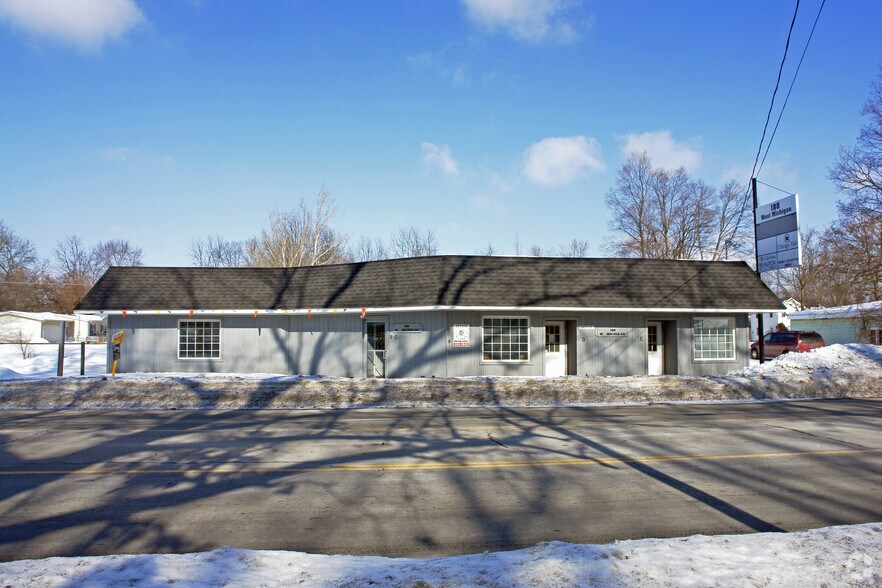 180 W Michigan Ave, Galesburg, MI à vendre - Photo de l’immeuble – Image 2 sur 3