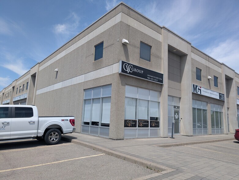 411 Four Valley Dr, Vaughan, ON à louer - Photo de l’immeuble – Image 3 sur 3