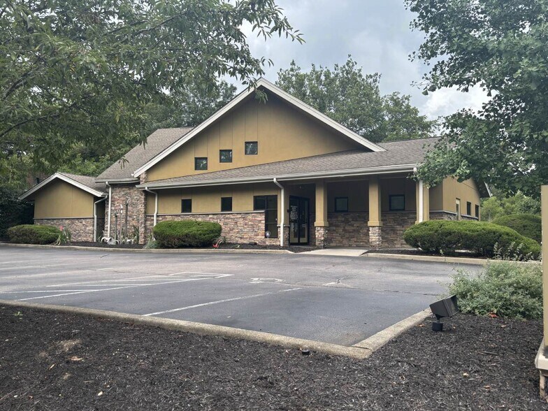 11734 Conrey Rd, Cincinnati, OH à vendre - Photo de l’immeuble – Image 1 sur 2