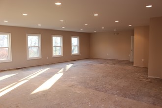1212 E M-36, Pinckney, MI à vendre Photo intérieure– Image 1 sur 2