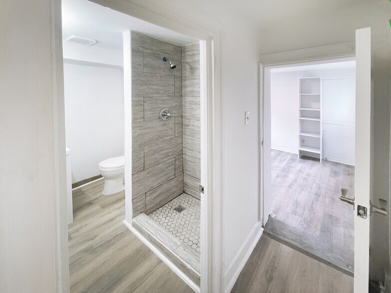 797 Carroll St, Baltimore, MD à vendre - Photo intérieure – Image 3 sur 9