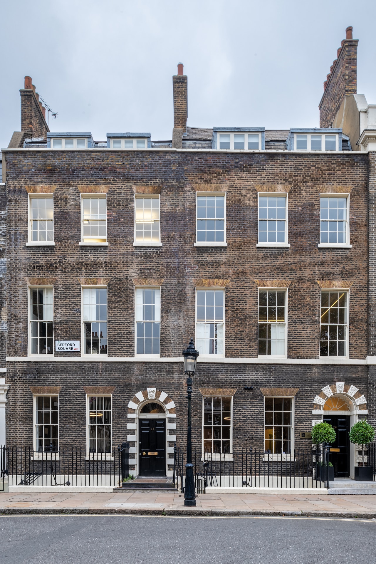 26-27 Bedford Sq, Londres à louer Photo de l’immeuble– Image 1 sur 4