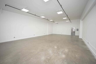 8 John Walsh Blvd, Peekskill, NY à louer Photo intérieure– Image 2 sur 2