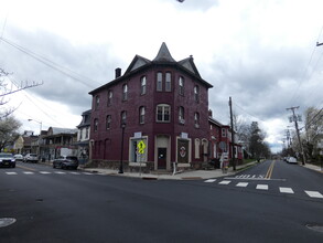125 Main St, Flemington, NJ à louer Photo de l’immeuble– Image 2 sur 11