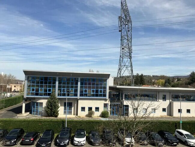 Plus de détails pour Bureau, Industriel/Logistique à louer