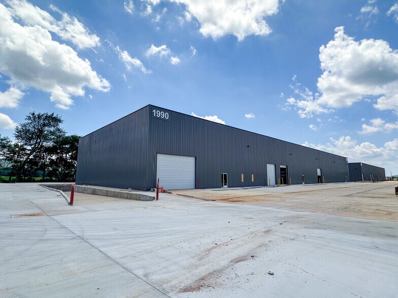 2000 Bob Wade NW ln, Huntsville, AL à louer - Photo de l’immeuble – Image 1 sur 36