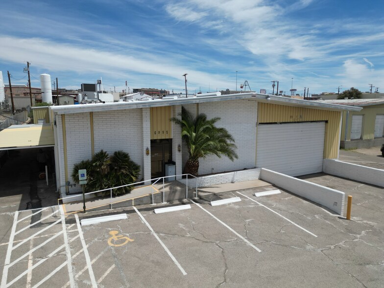 6995 Industrial Ave, El Paso, TX à louer - Photo de l’immeuble – Image 3 sur 11