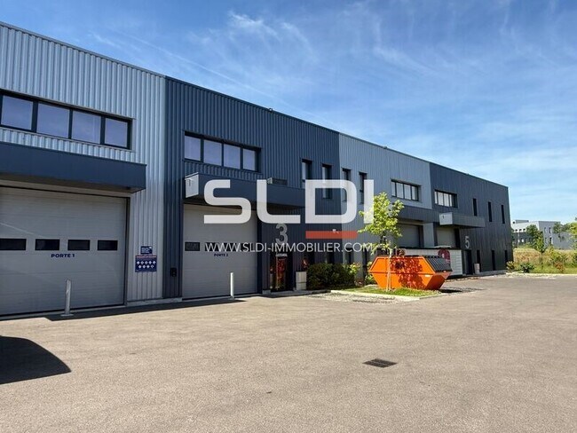 Plus de détails pour 15 Rue Georges Charpak, Bourgoin-Jallieu - Local d'activités à louer