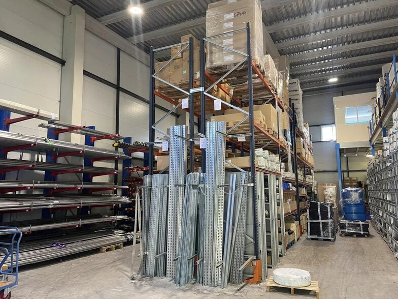 Local d’activités dans Montpellier à louer - Photo de l’immeuble – Image 1 sur 9